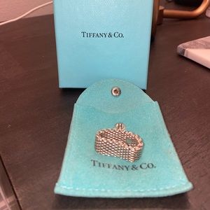 TIFFANY & CO.
Sterling Silver Somerset Mesh Band